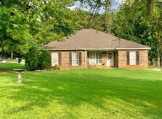 65 Southern Cross Trl, Hope Hull, AL 36043