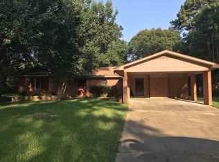 1066 Willow Ave, Canton, MS 39046
