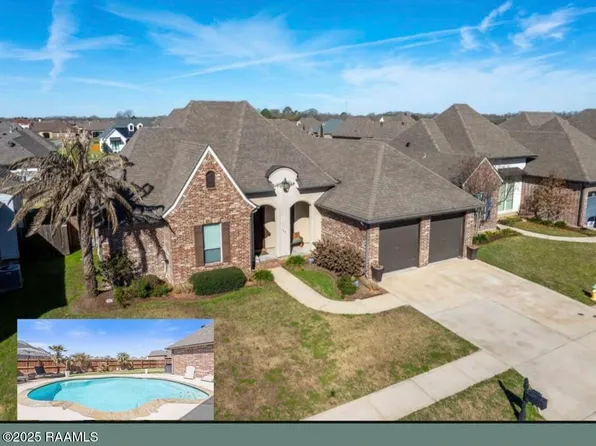 107 Coco Palm Ct, Youngsville, LA 70592