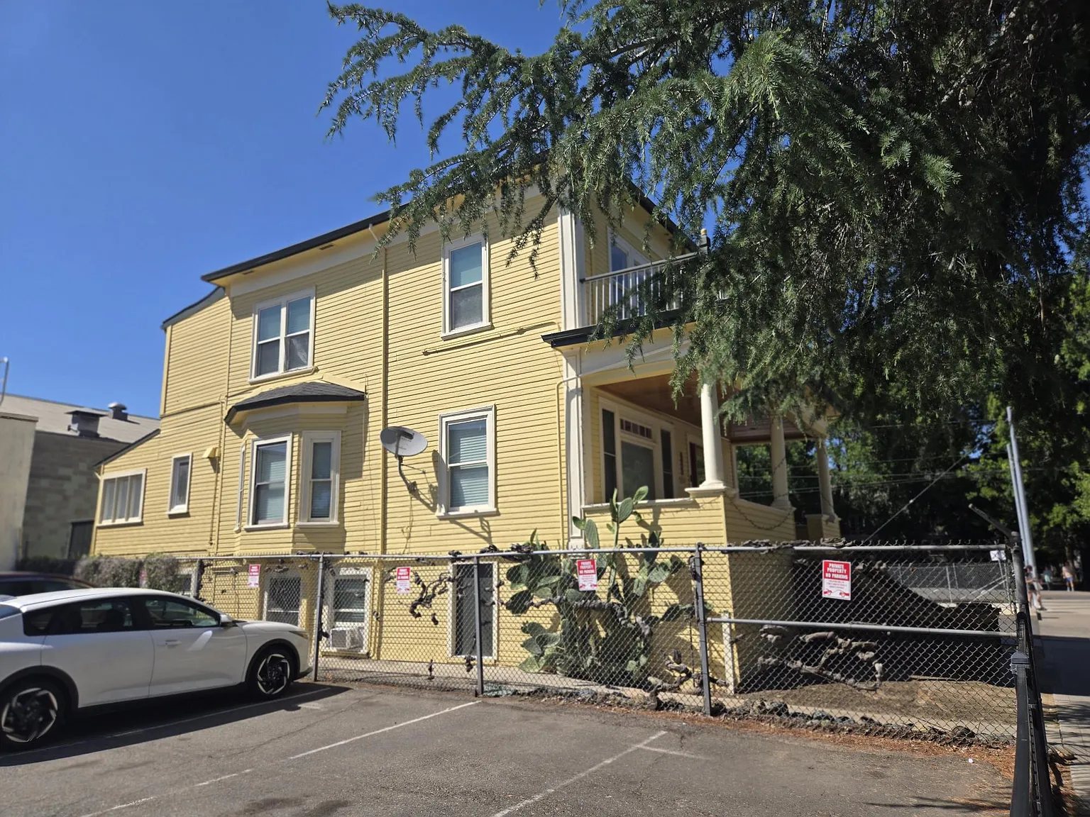 1724 11th St — Photo 3
