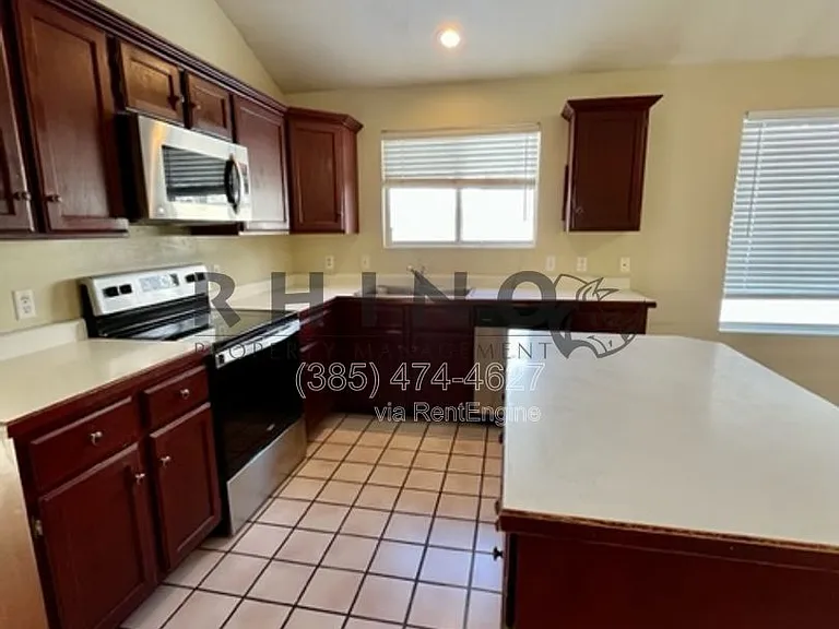 10319 S Ashley Park Dr — Photo 1