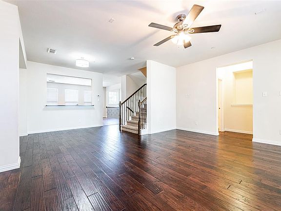 4th image of 2572 Jacobson Dr