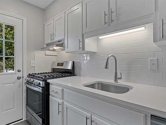 4th image of 1543 Hardin Ave APT 7