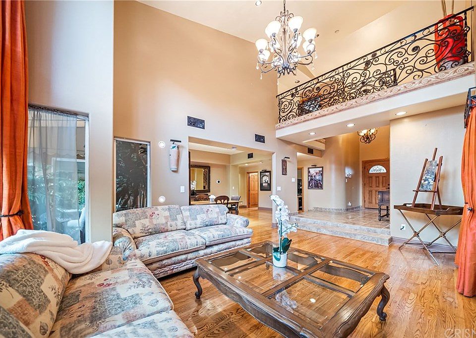 1st image of 7423 Bobbyboyar Ave