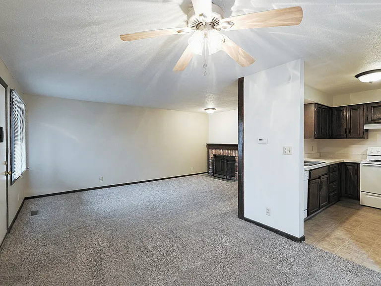 1110 F St #5 — Photo 5