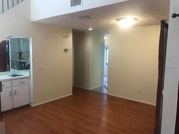 5th image of 2202 NE 39th Ave
