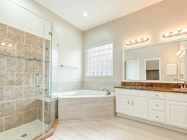 22011 Windmill Bluff Ln — Photo 28