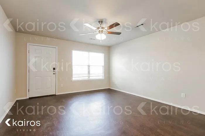 5005 Thomas St #A — Photo 3