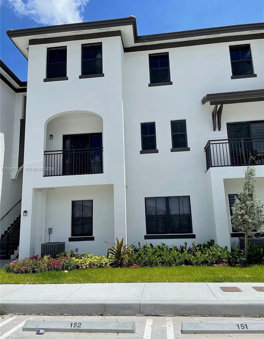 Century Park South — Photo 1