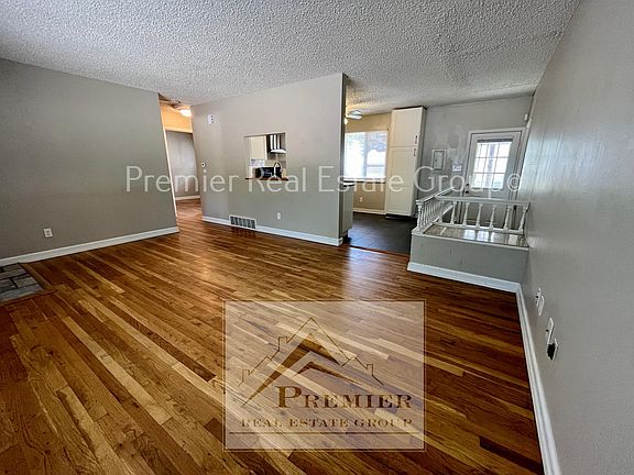 2nd image of 707 W Jefferson St