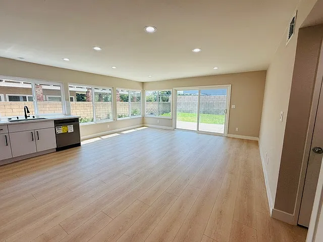 135 Ricci Ave — Photo 9