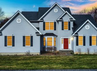 102 Keith Dr, Poughkeepsie, NY 12603
