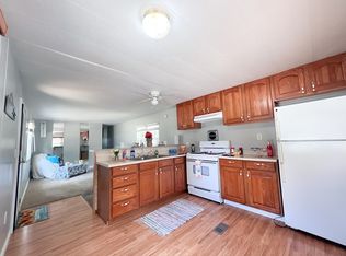 1100 W Locust St #74, Canton, IL 61520