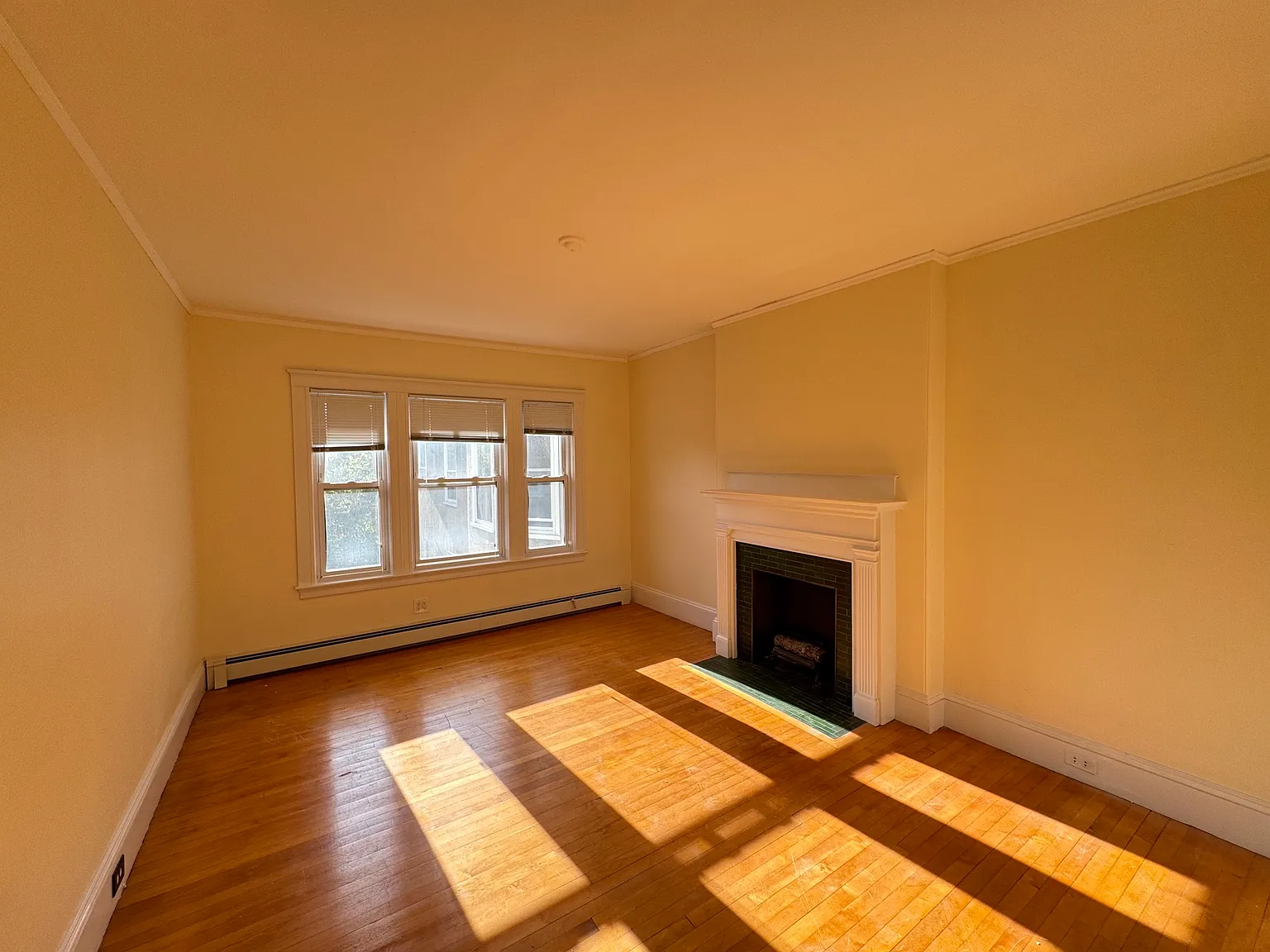 93 Lexington Ave — Photo 2