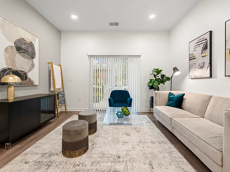 The Lumos Apartments — Photo 9