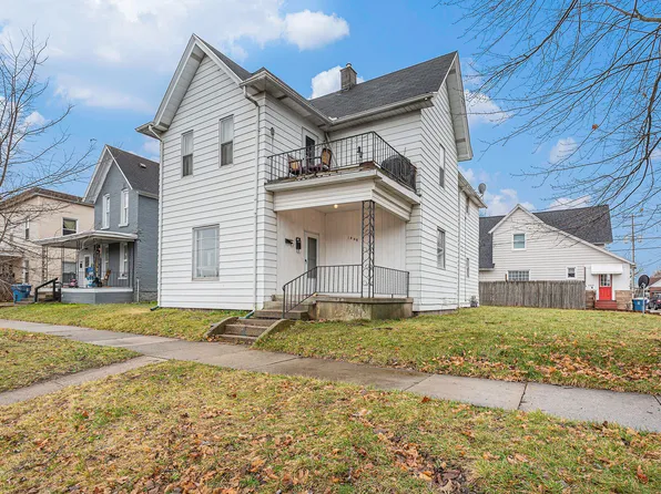 1449 Quarry Ave NW, Grand Rapids, MI 49504