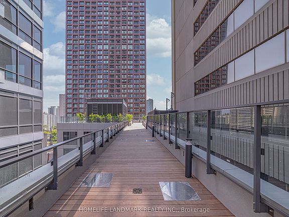 5th image of 395 Bloor St E #5001