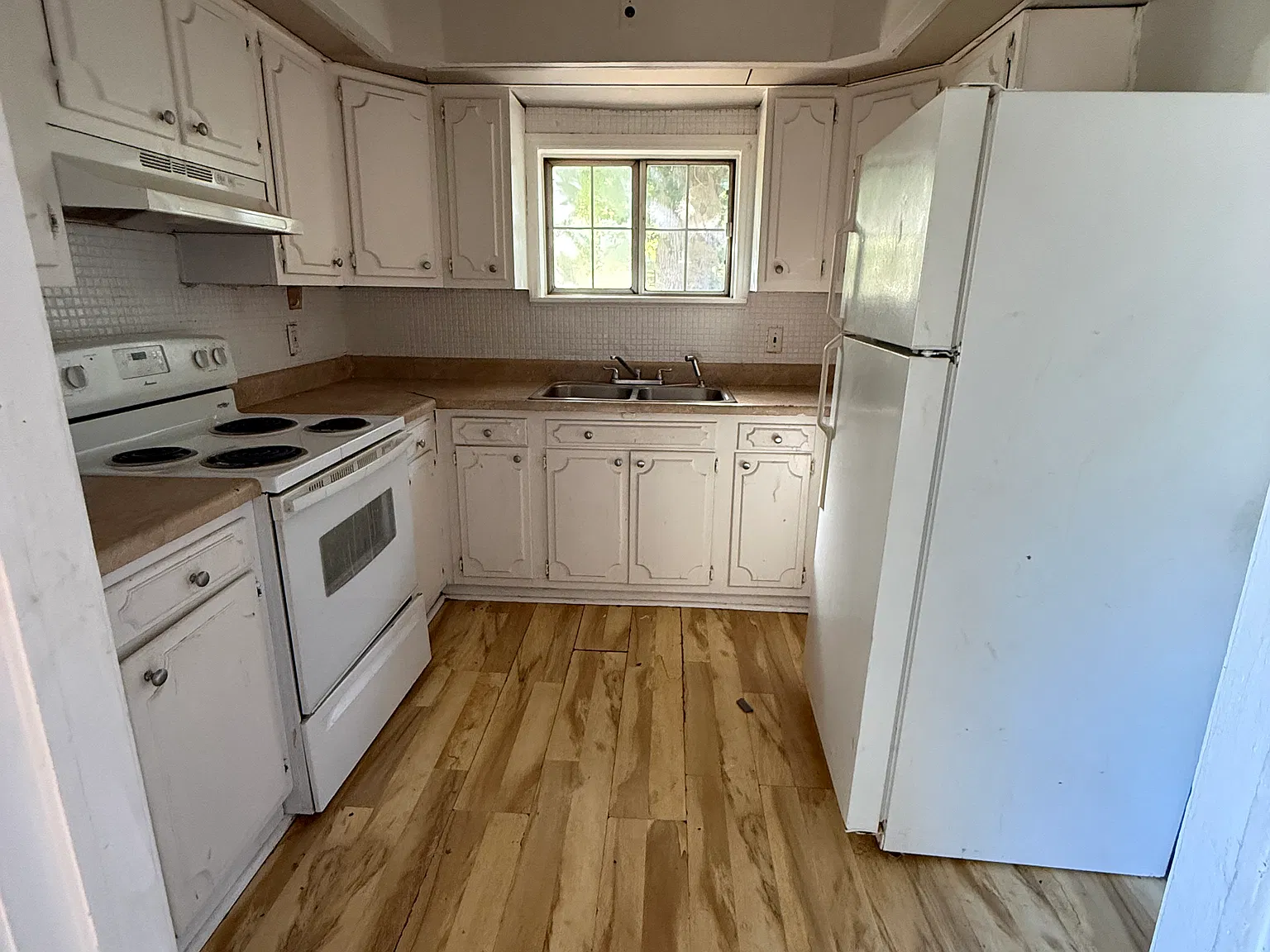 Charming 2 Bedroom Rental — Photo 3