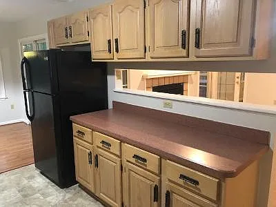 3 bed, 1547 sqft, $2,200 — Photo 2