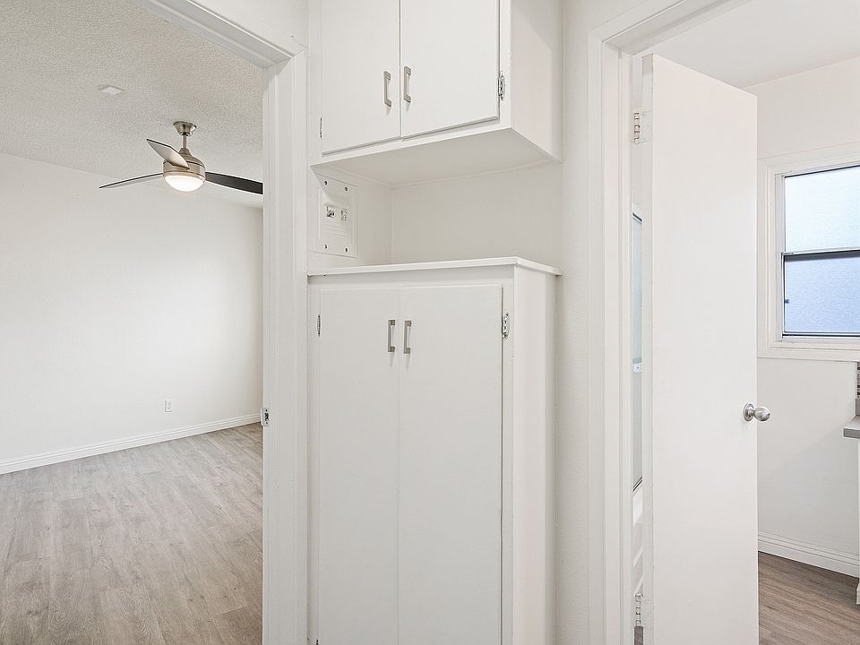 1st image of 3939 Roxanne Ave APT 17