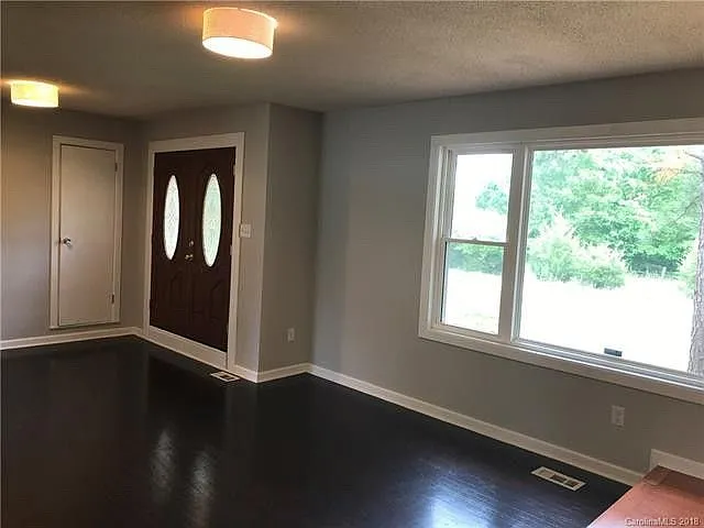 9956 Sybbie St — Photo 3