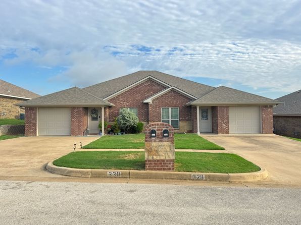 328 Princess Pl