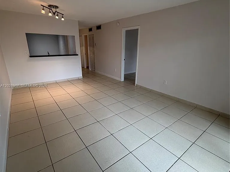 11201 SW 88th St #102A — Photo 5