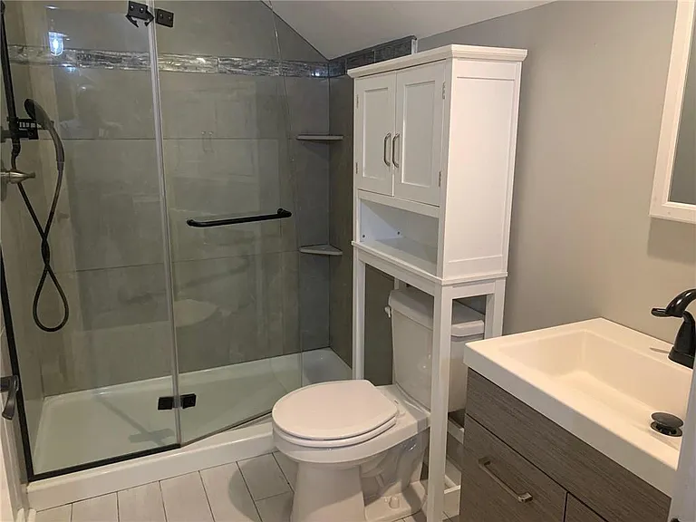 78 Duncan Ave #5 — Photo 19