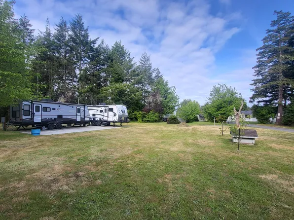 87538 Dahl Ln, Bandon, OR 97411