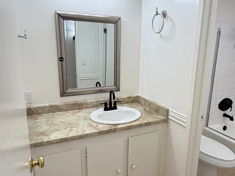 300 Tradewinds Dr — Photo 9