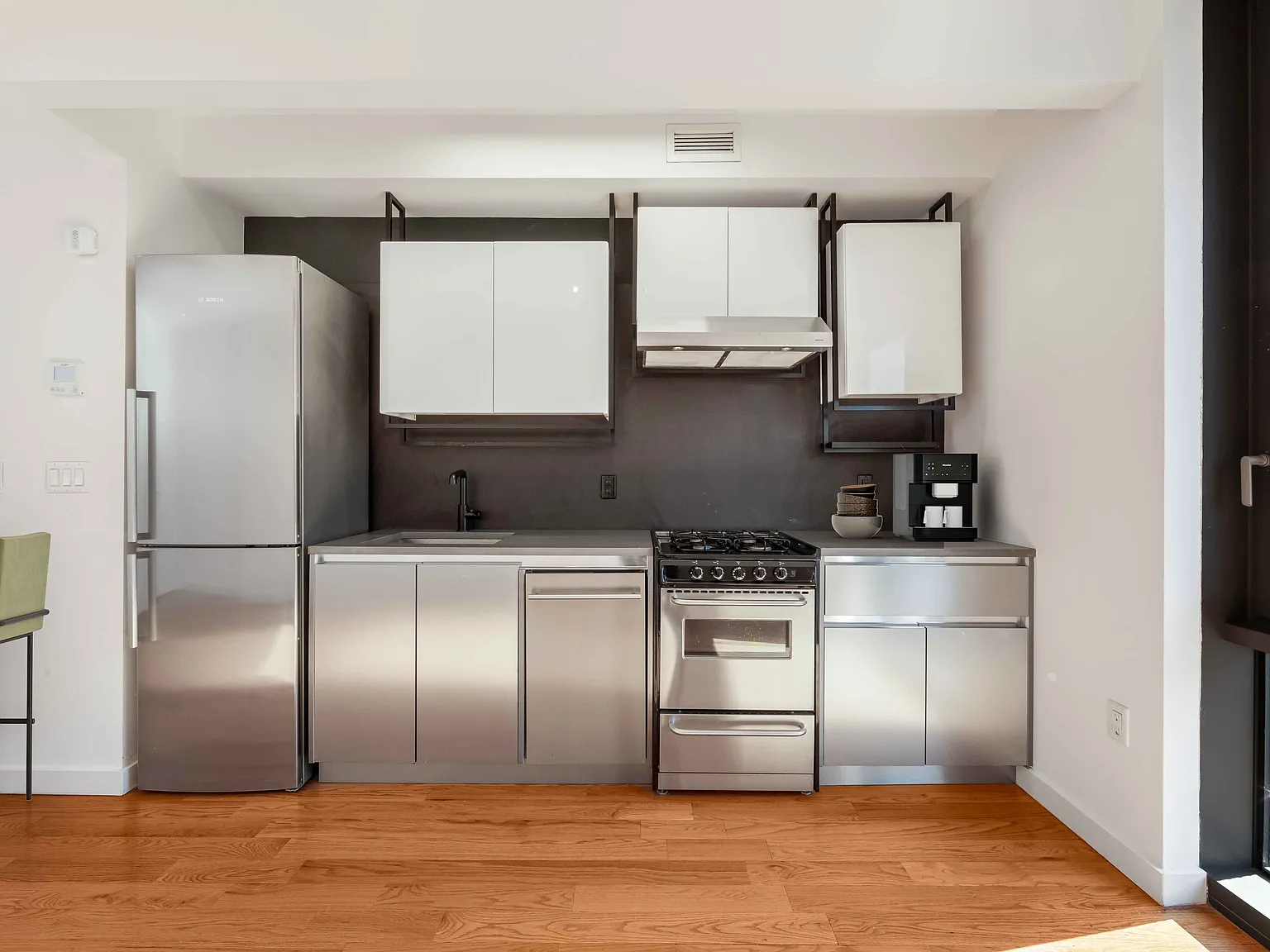 123 Melrose Street — Photo 4
