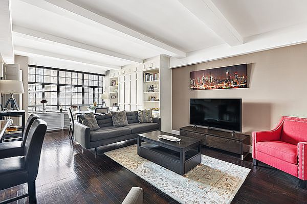 1st image of 230 E 50th St APT 9-C