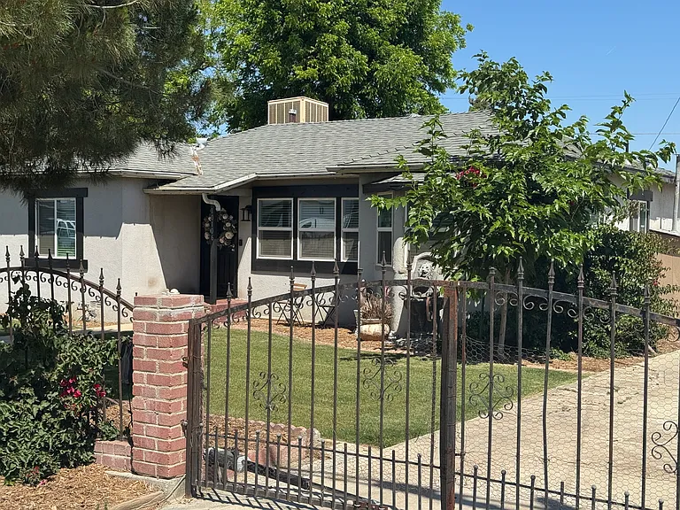 10106 Holland St — Photo 3