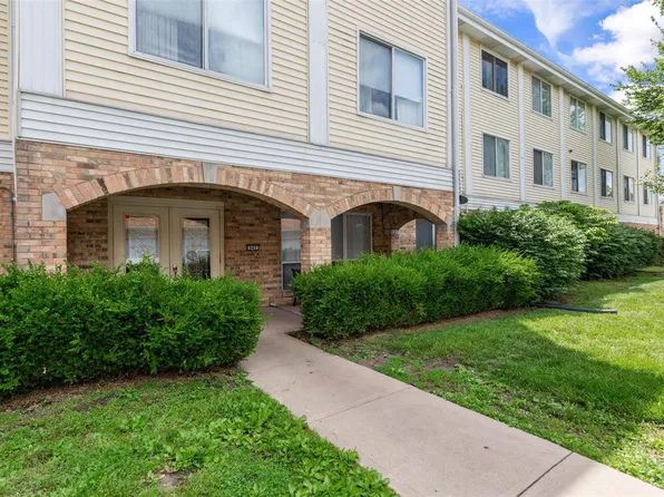 942 Guelbreth Ln APT 201, Saint Louis, MO 63141