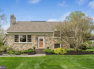 105 Fawn Ln, Haverford, PA 19041