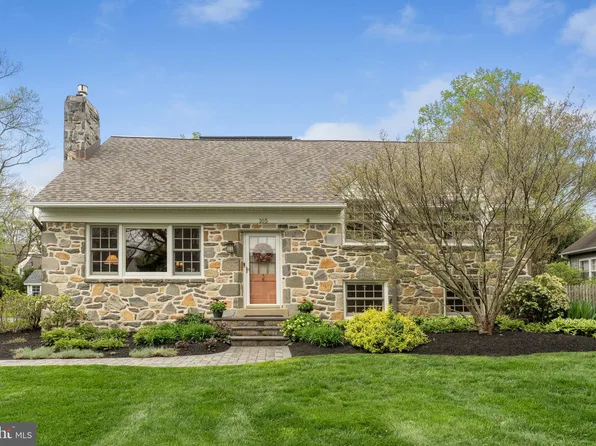 105 Fawn Ln, Haverford, PA 19041