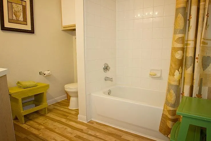 11355 Richmond Ave — Photo 23
