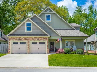 2460 Waterhaven Dr, Chattanooga, TN 37406