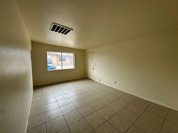 3rd image of 2814 N Fontana Ave Units A & B