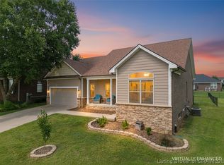 3102 Ambercrest Loop, Jeffersonville, IN 47130