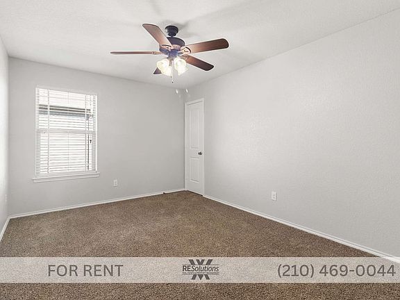 5th image of 939 Spello Cir