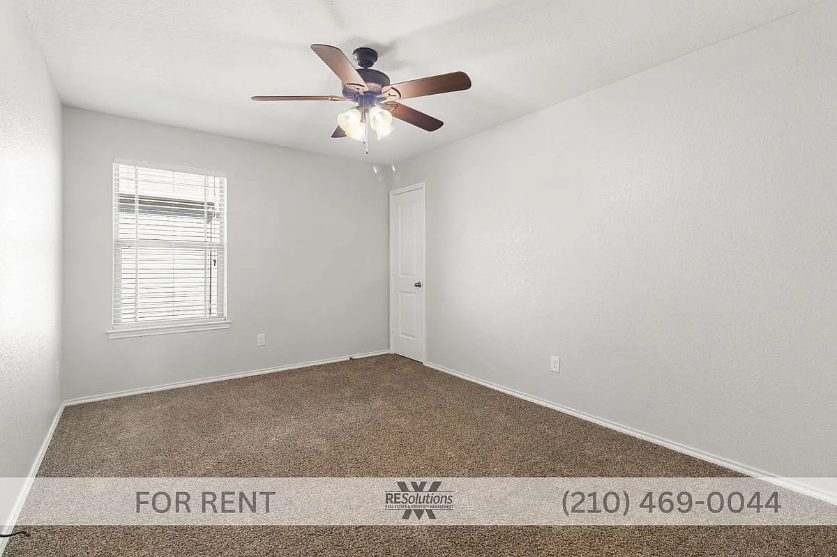 Building Photo - 939 Spello Cir