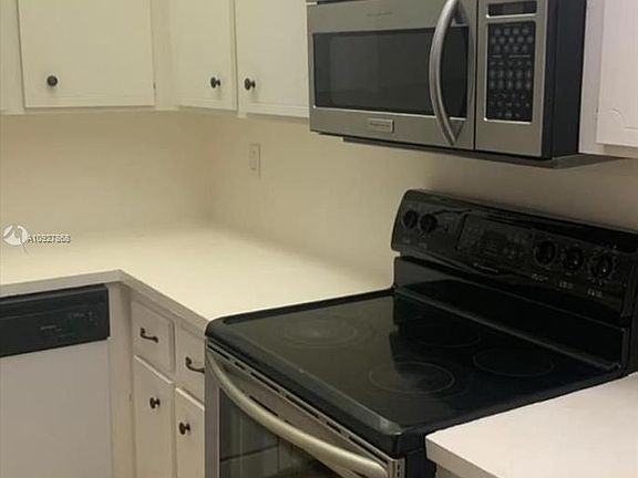 3rd image of 6960 NW Miami Gardens Dr #2520