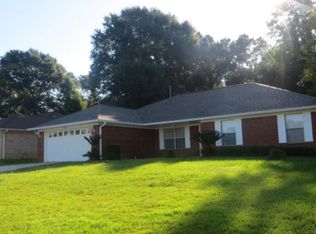 2552 Southern Oaks Rd, Cantonment, FL 32533