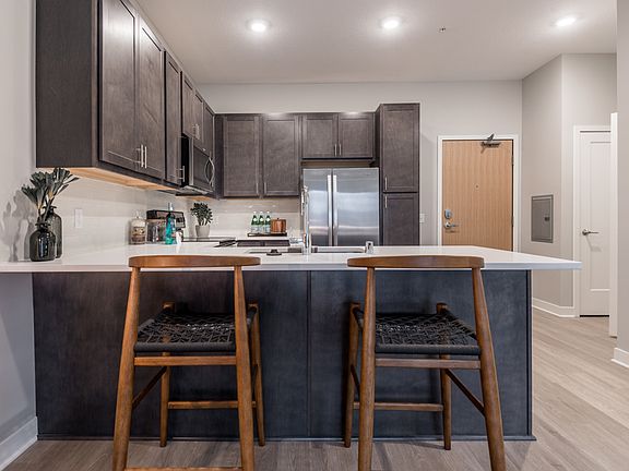 3rd image of 8101 Normandale Lake Blvd Unit 412