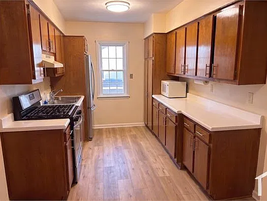 3 bed, 1561 sqft, $1,620 — Photo 2