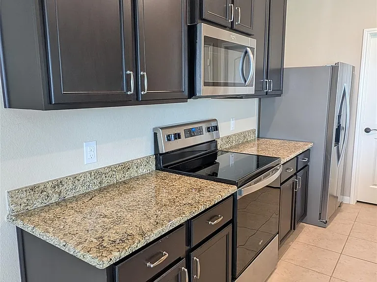 21210 Echo Manor Dr — Photo 4