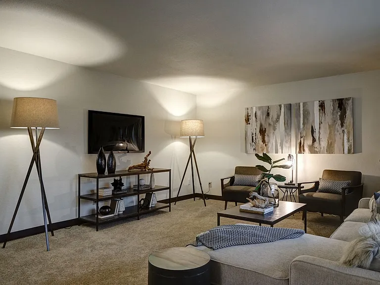 Upland Terrace — Photo 60