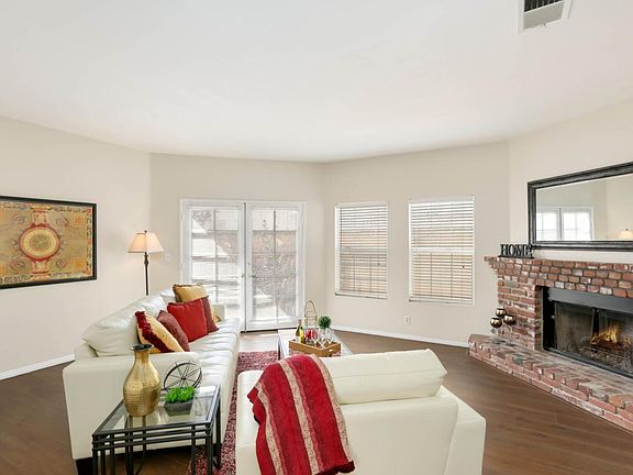 4th image of 2016 Gramercy Ave