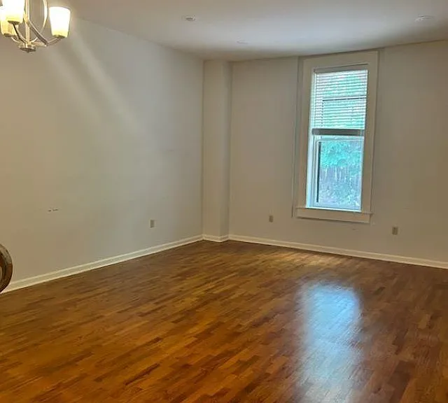 1500 Center St #8 — Photo 2